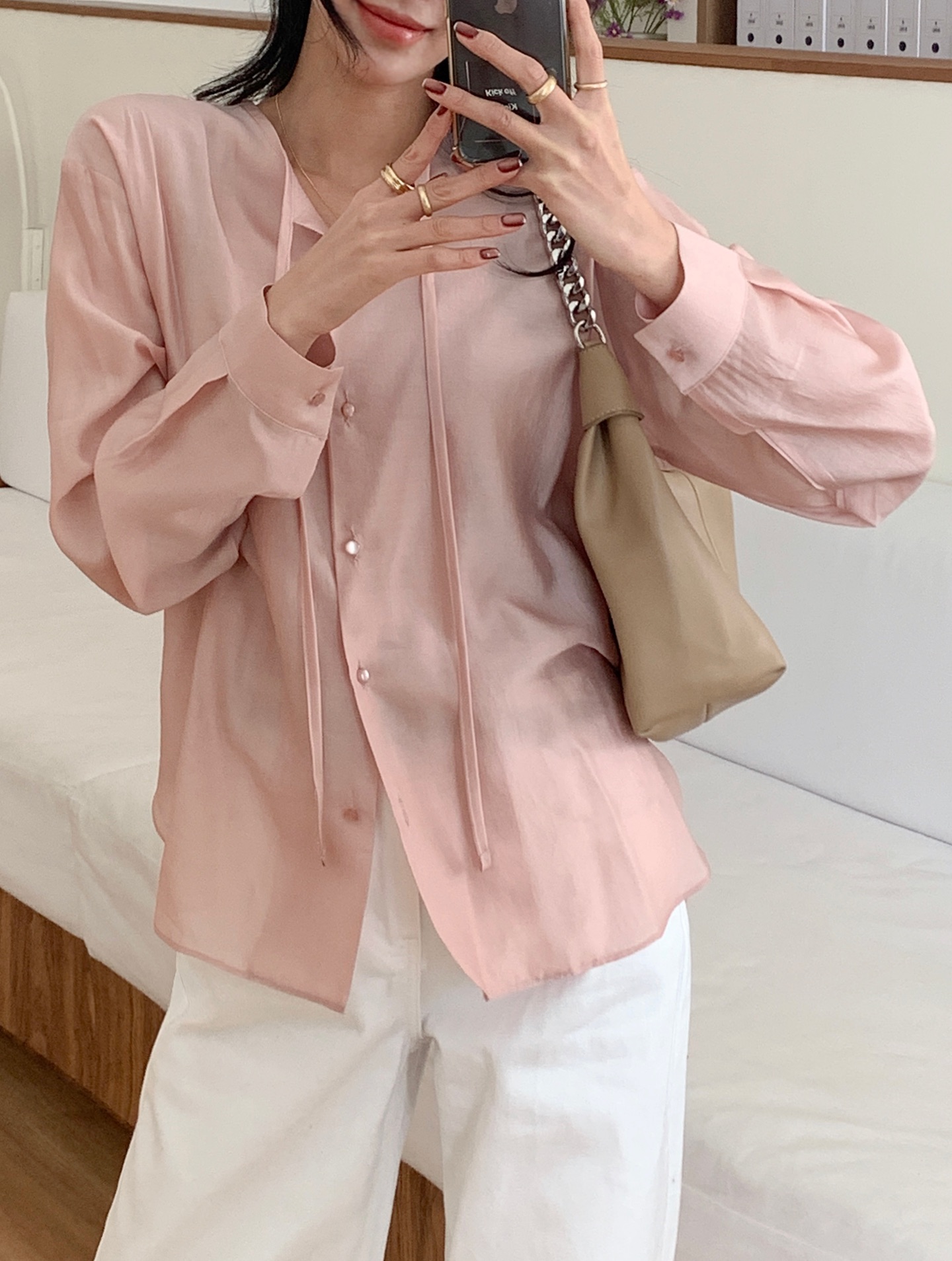 Top 5 m&oacute;n thời trang hack tuổi xuất sắc, gi&uacute;p mặc đẹp mọi l&uacute;c mọi nơi- Ảnh 3.