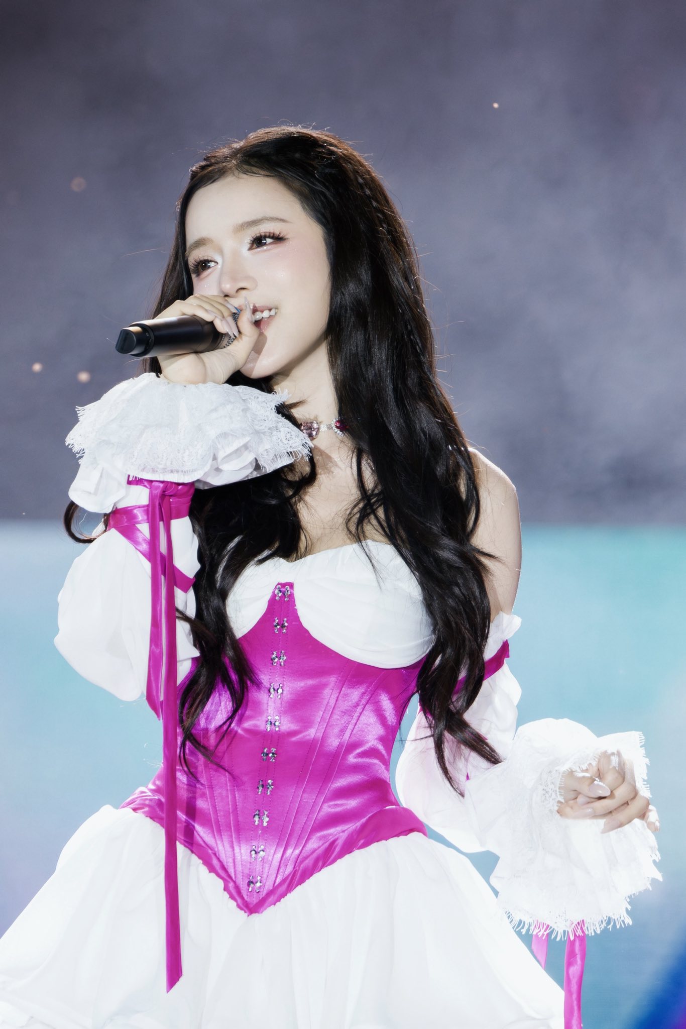 Mỹ nh&acirc;n Việt trăm tỷ s&aacute;ng t&aacute;c cả rổ hit nhưng cứ h&aacute;t l&agrave; flop, bị ch&ecirc; thẳng &ldquo;giọng kh&ocirc;ng bằng AI&rdquo;- Ảnh 7.