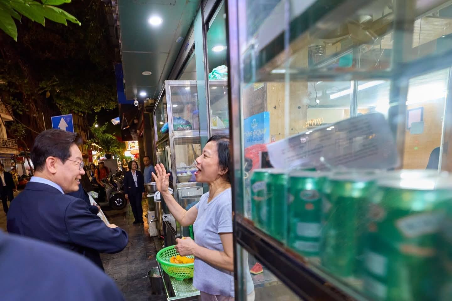 1 ng&agrave;y nghỉ lễ đi theo lịch tr&igrave;nh &ldquo;đậm chất H&agrave; Nội&rdquo; của Tổng thống H&agrave;n Quốc Lee Jae Myung v&agrave; phu nh&acirc;n- Ảnh 14.