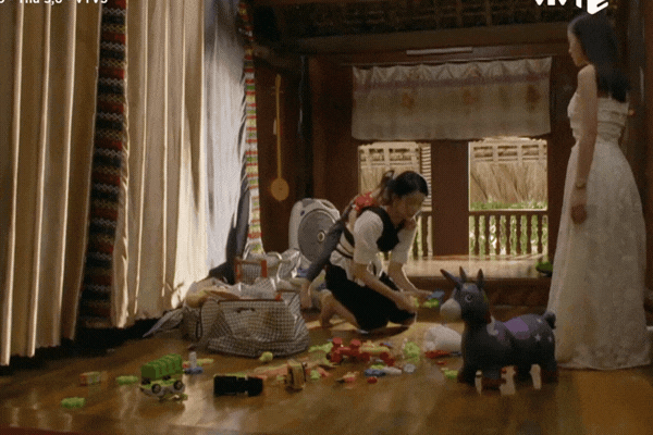 Lần đầu c&oacute; Hoa hậu cộng đồng m&agrave; chỉ thấy sống v&igrave; m&igrave;nh: Chảnh chọe kh&ocirc;ng coi ai ra g&igrave;, hỗn l&aacute;o với bố ruột- Ảnh 7.