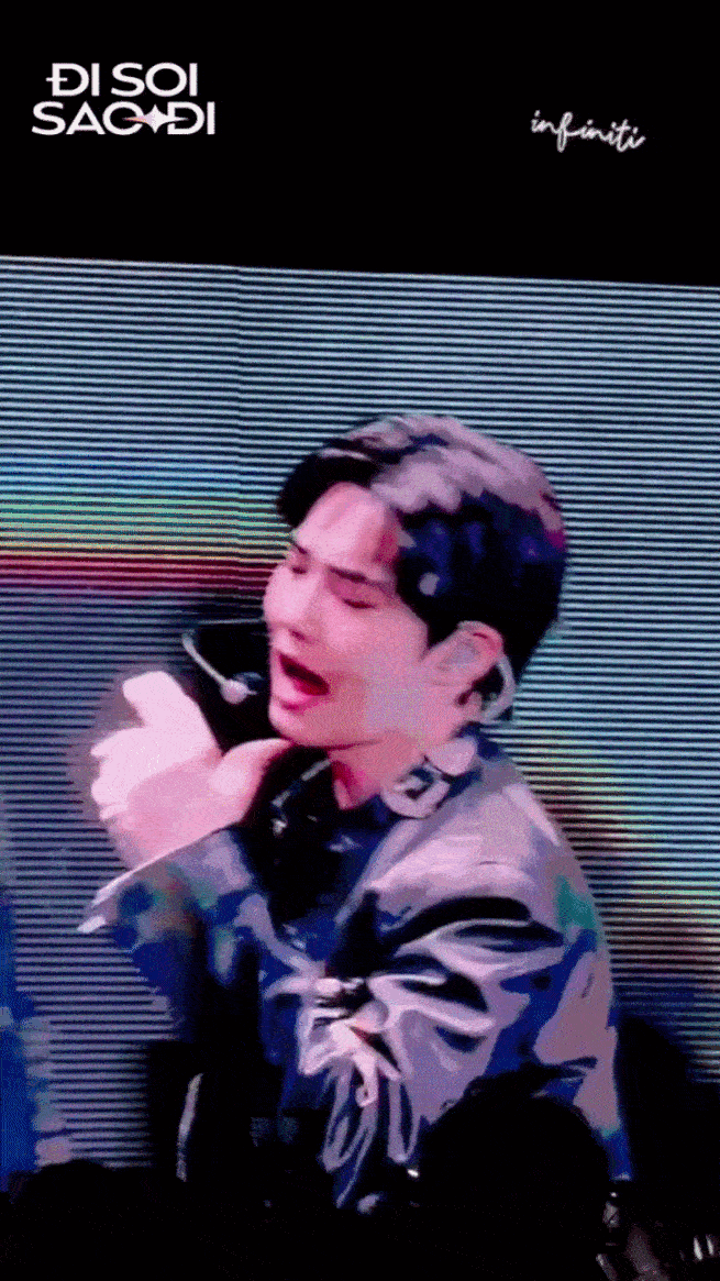 EXO mở m&agrave;n concert ở Việt Nam ch&aacute;y th&ocirc;i rồi, h&aacute;t live - nhảy đỉnh c&ograve;n mặc cả &aacute;o d&agrave;i &ldquo;chiều&rdquo; fan- Ảnh 2.