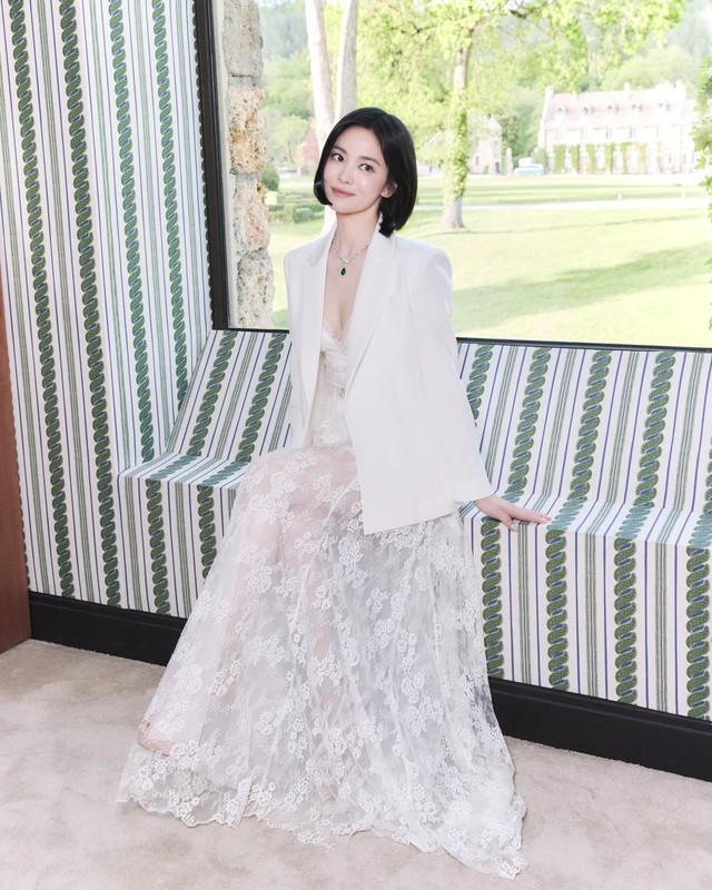 Song Hye Kyo c&ocirc;ng khai v&ograve;ng eo tuổi 45- Ảnh 4.