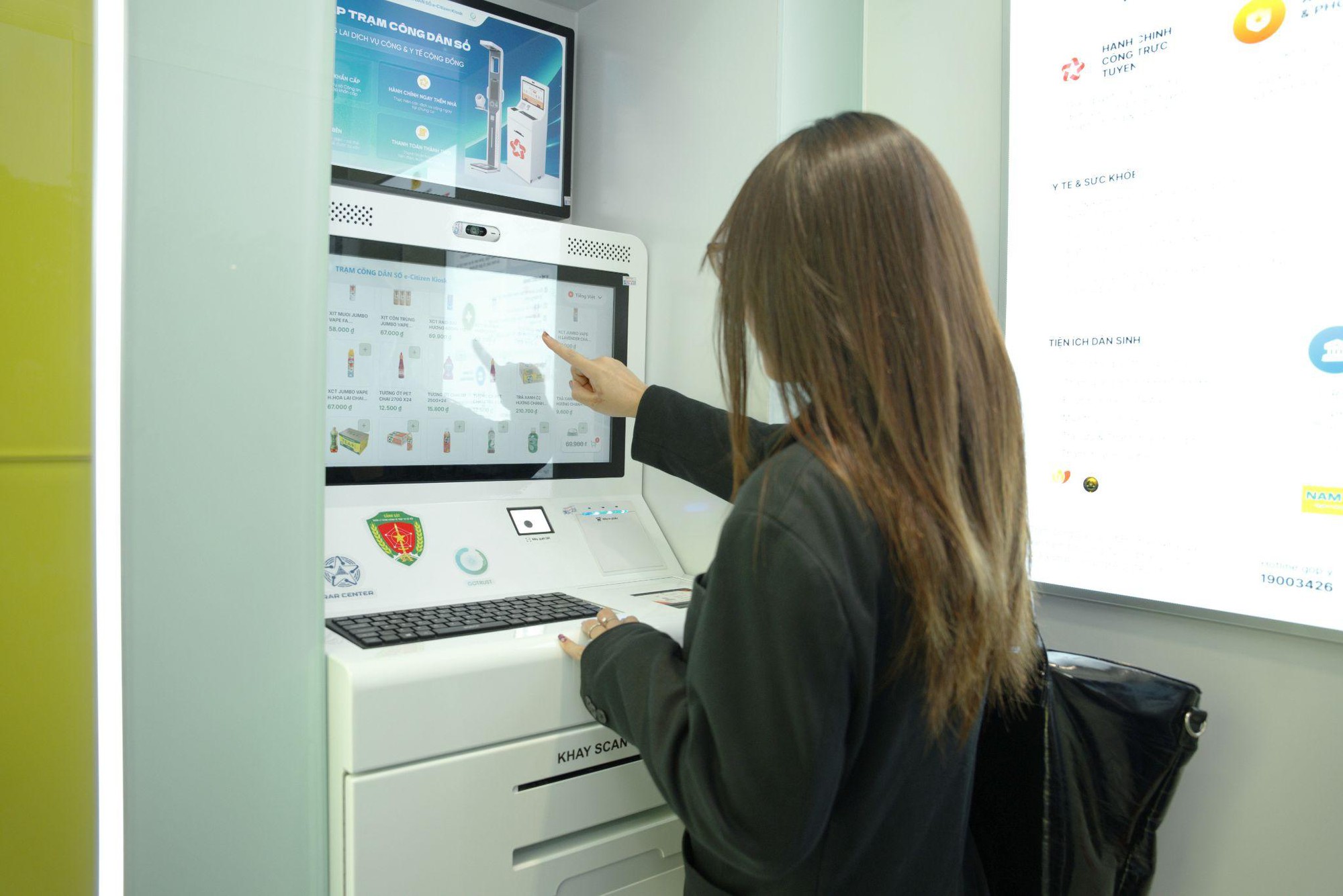 Loạt tiện &iacute;ch th&ocirc;ng minh lại c&ograve;n miễn ph&iacute; tại Trạm C&ocirc;ng d&acirc;n số khiến người d&acirc;n TP.HCM th&iacute;ch m&ecirc; - Ảnh 5.