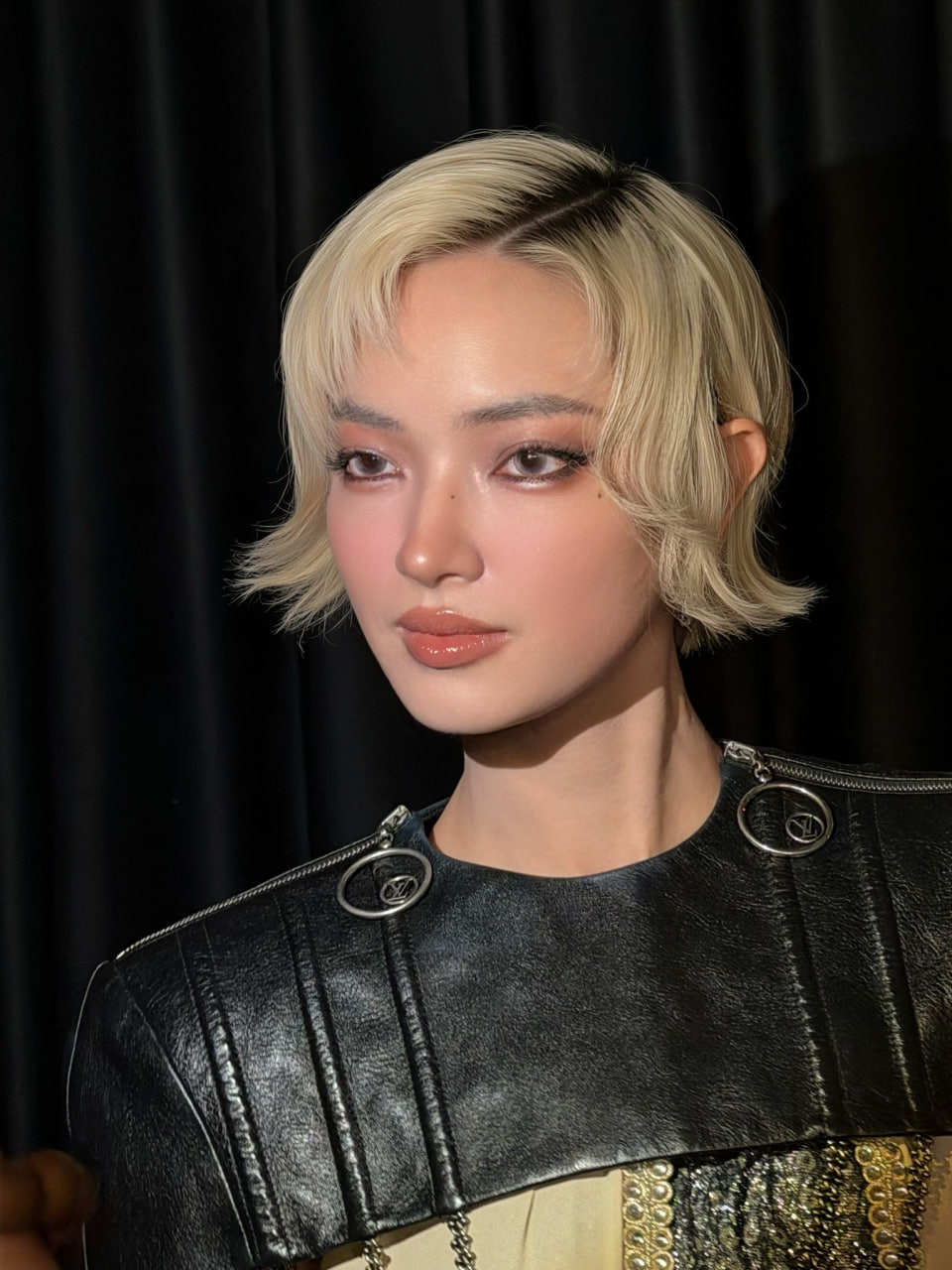 "Ch&acirc;u B&ugrave;i h&aacute;t như ngậm g&igrave; trong miệng"- Ảnh 6.