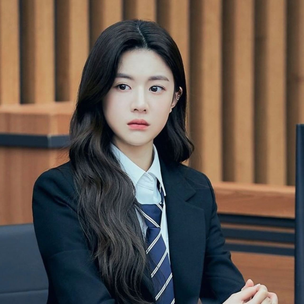 Go Youn Jung lại gầy th&ecirc;m, mặt qu&aacute; hốc h&aacute;c- Ảnh 7.