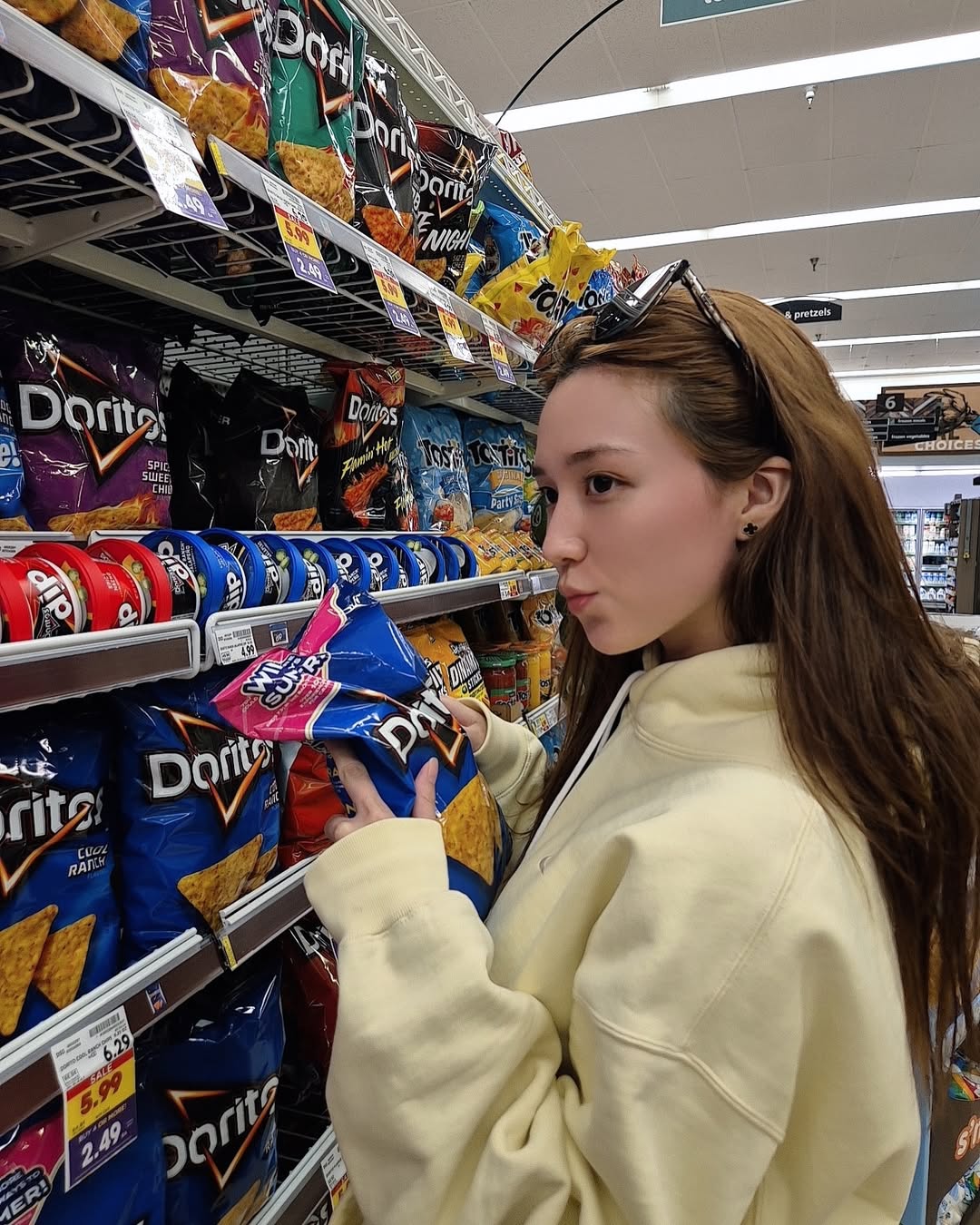 &ldquo;C&ocirc;ng ch&uacute;a lai&rdquo; đầu ti&ecirc;n của showbiz: Bị cấm hoạt động suốt 4 năm, nay l&agrave;m ca sĩ mạng với 228 người h&acirc;m mộ - Ảnh 8.