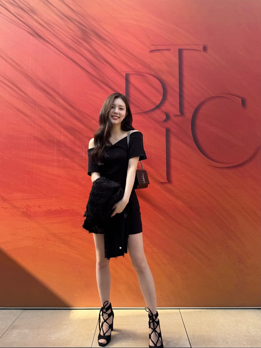 Nữ ca sĩ hết thời bị tẩy chay v&igrave; tranh gi&agrave;nh spotlight, sự nghiệp tan t&agrave;nh v&igrave; c&ocirc;ng ty quản l&yacute; biến mất như chưa tồn tại- Ảnh 10.