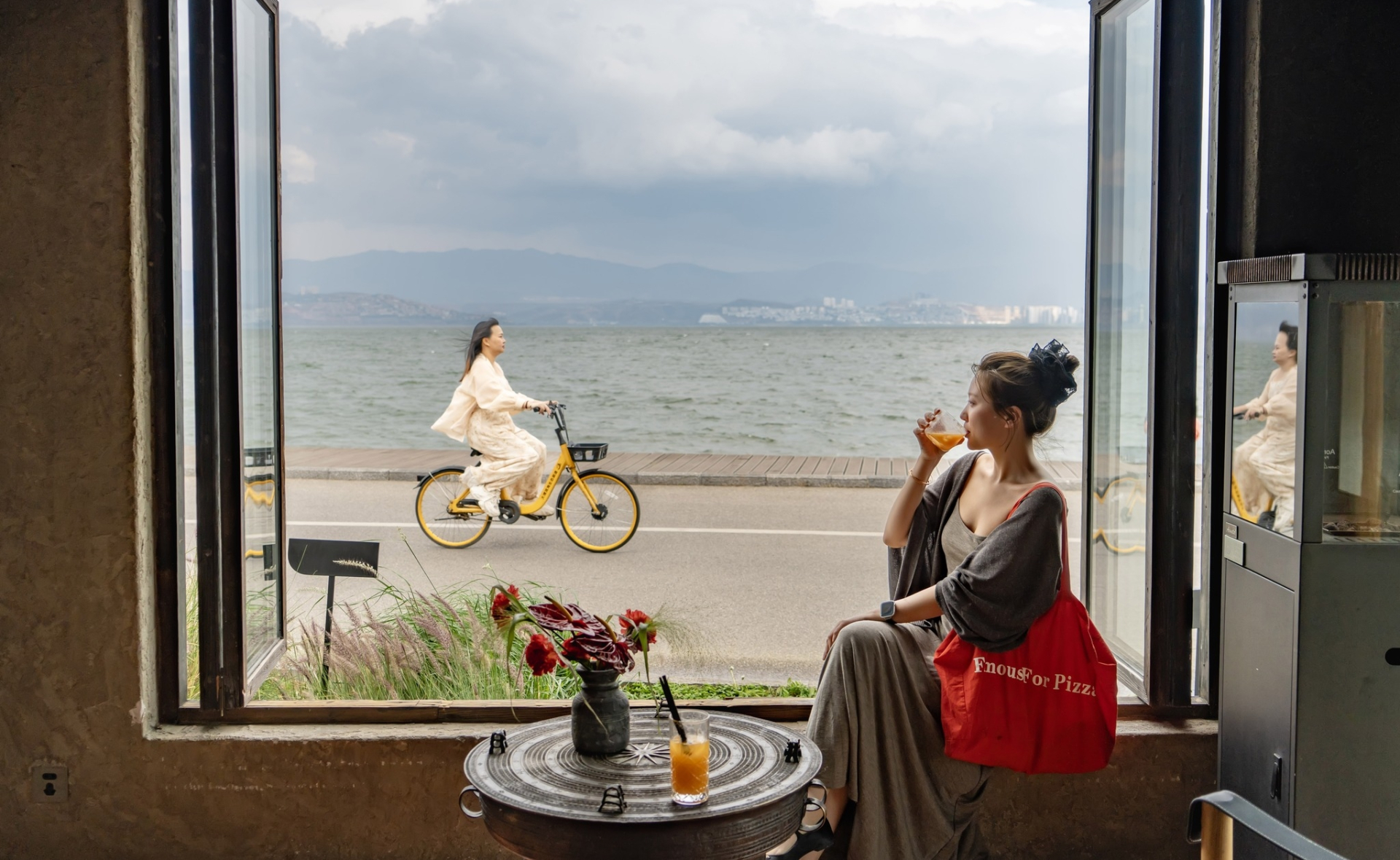 Giải m&atilde; Youth Retirement Homes: V&igrave; sao người 25-30 kh&ocirc;ng c&ograve;n mơ thăng chức, mua nh&agrave; m&agrave; chỉ muốn v&agrave;o &ldquo;viện dưỡng l&atilde;o&rdquo;?- Ảnh 6.