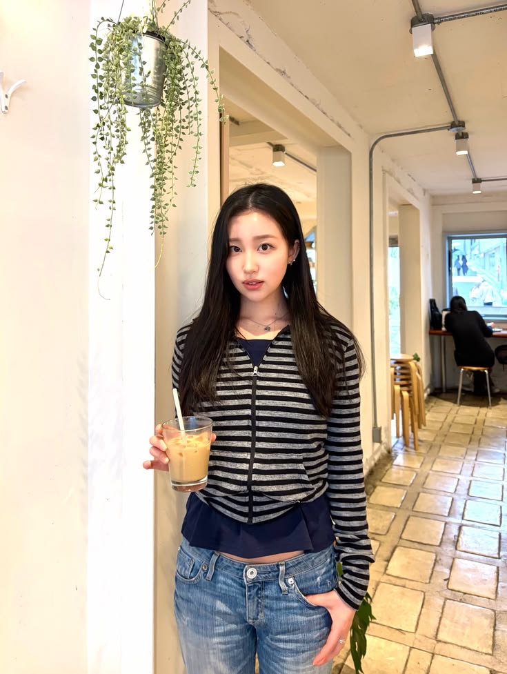 Đi l&agrave;m lại sau tuổi 35, t&ocirc;i nhận ra 5 khoản chi c&oacute; thể cắt ngay - mỗi th&aacute;ng dư th&ecirc;m v&agrave;i triệu m&agrave; kh&ocirc;ng phải sống kham khổ- Ảnh 1.