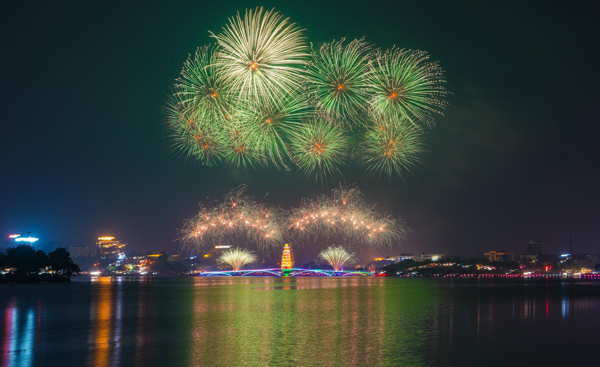 Ph&aacute;o hoa rực s&aacute;ng Đất Tổ ch&agrave;o mừng Giỗ Tổ H&ugrave;ng Vương- Ảnh 6.