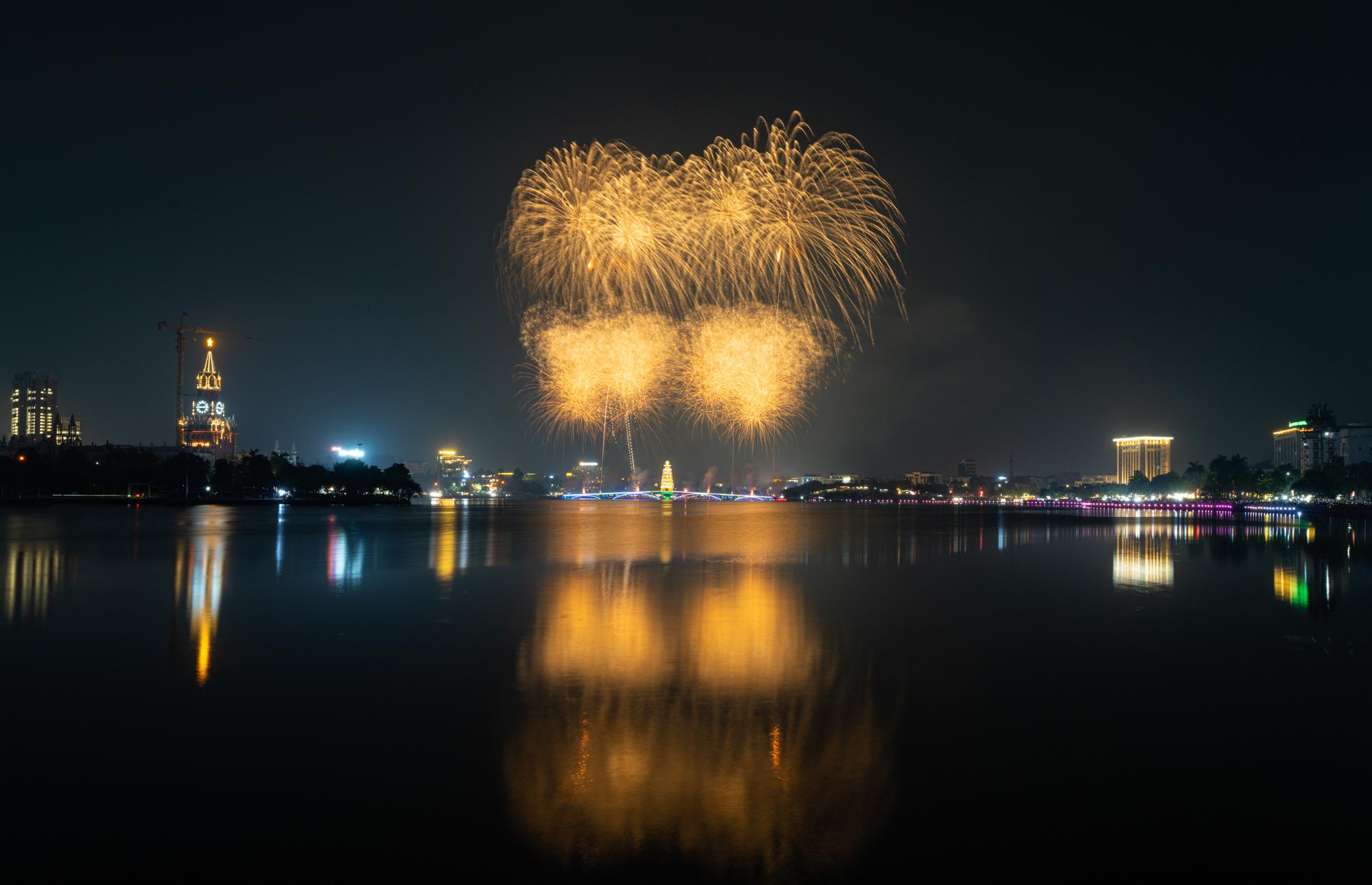 Ph&aacute;o hoa rực s&aacute;ng Đất Tổ ch&agrave;o mừng Giỗ Tổ H&ugrave;ng Vương- Ảnh 5.