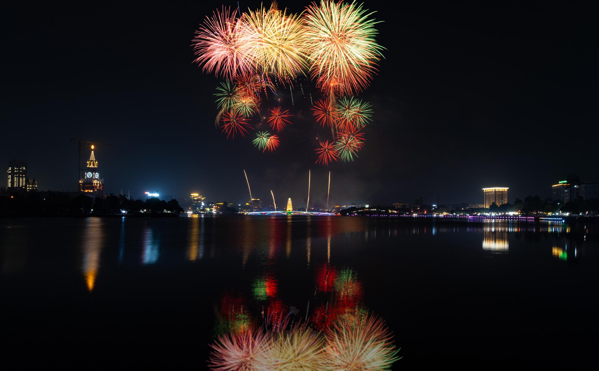 Ph&aacute;o hoa rực s&aacute;ng Đất Tổ ch&agrave;o mừng Giỗ Tổ H&ugrave;ng Vương- Ảnh 12.