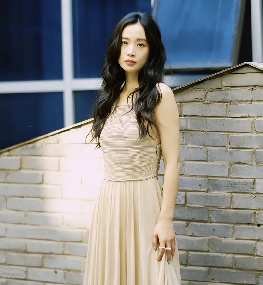 "Tiểu tam cuốn nhất m&agrave;n ảnh": Chẳng đỉnh cao nhan sắc, kh&ocirc;ng tuổi trẻ l&agrave;m vốn nhưng kh&aacute;n giả vừa mắng vừa xem kh&ocirc;ng s&oacute;t cảnh n&agrave;o- Ảnh 4.