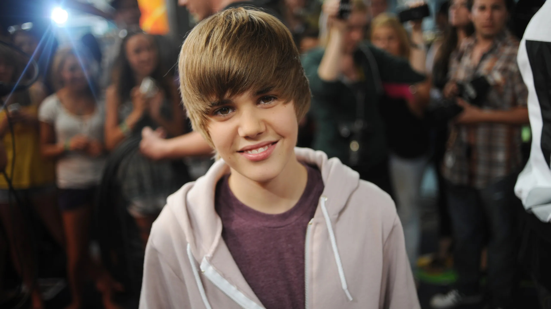 Tho&aacute;t vai Coachella, Justin Bieber về l&agrave;m "&ocirc;ng bố quốc d&acirc;n" của con trai 2 tuổi- Ảnh 6.