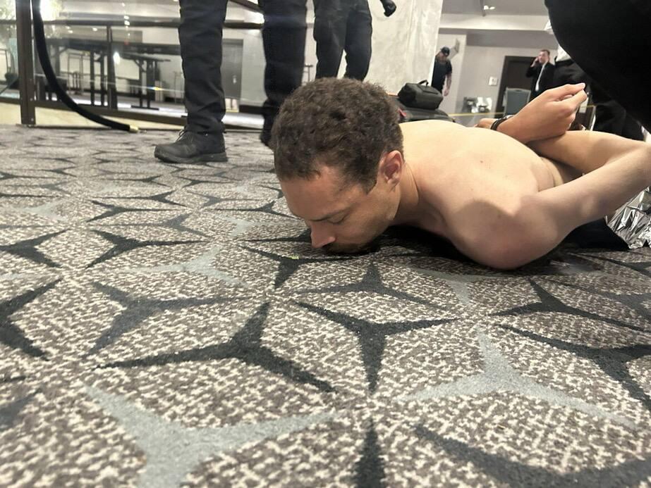 Ch&acirc;n dung bất ngờ của nghi phạm muốn g&acirc;y "thảm kịch quốc gia" tại Mỹ - Ảnh 2.