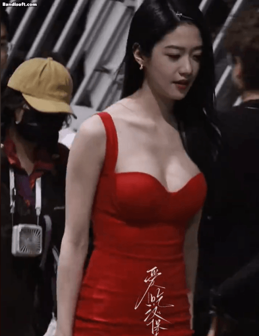 Chỉ cần nh&igrave;n mỹ nh&acirc;n n&agrave;y 3 gi&acirc;y th&ocirc;i l&agrave; đ&ecirc;m nay khỏi ngủ: V&ograve;ng 1 ch&aacute;y m&agrave;n h&igrave;nh, đẹp m&agrave; body nuột kinh khủng- Ảnh 3.