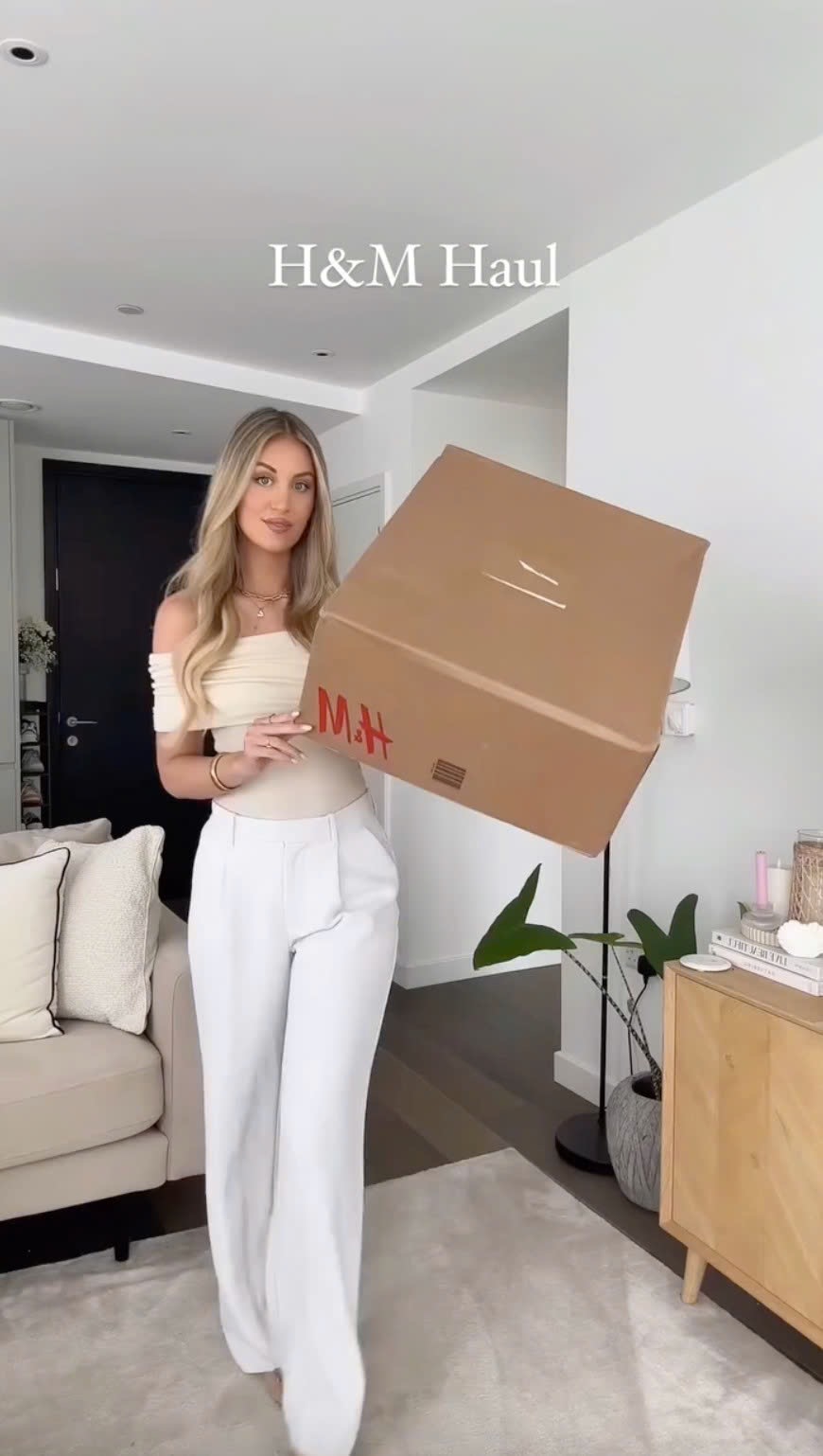 Đối thủ Zara từng khiến giới trẻ Việt xếp h&agrave;ng xuy&ecirc;n đ&ecirc;m, thời ho&agrave;ng kim l&agrave; c&uacute; b&ugrave;ng nổ của fast fashion, giờ ra sao?- Ảnh 14.