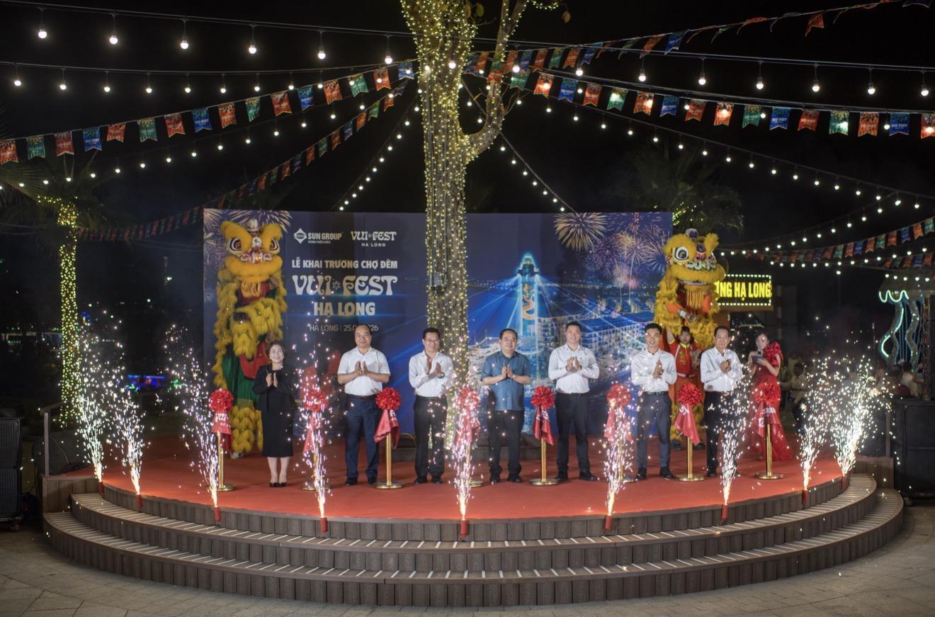 H&agrave;ng ngh&igrave;n du kh&aacute;ch đổ về &ldquo;thương cảng&rdquo; VUI-Fest Ha Long ng&agrave;y khai trương - Ảnh 6.