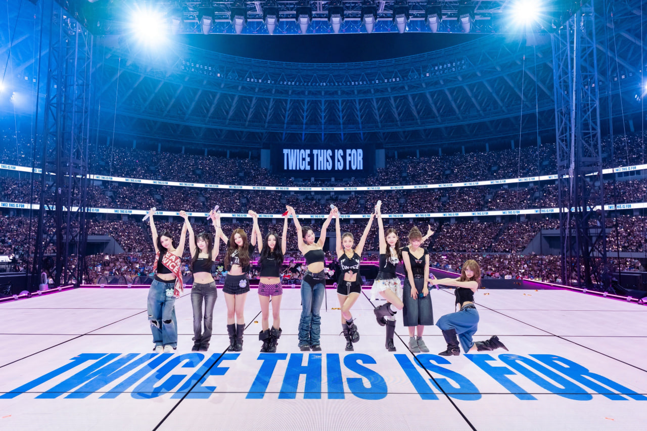 Concert như lễ hội quốc gia của 9 mỹ nh&acirc;n bị ch&ecirc; hết thời, kỷ lục l&agrave;m n&ecirc;n lịch sử 10 năm sau cả showbiz c&ograve;n nể- Ảnh 10.