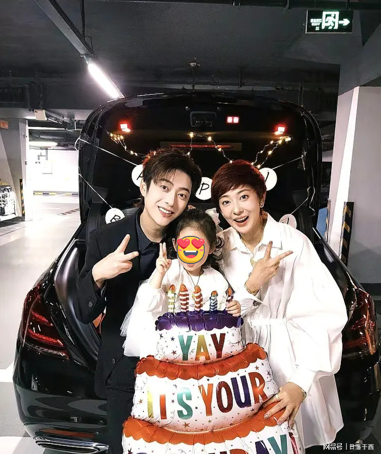 Nam diễn vi&ecirc;n 9X điển trai biến mất khỏi showbiz suốt 3 năm, nay c&ocirc;ng khai vợ hơn 8 tuổi v&agrave; con g&aacute;i sinh non nặng c&oacute; 1,18kg- Ảnh 1.