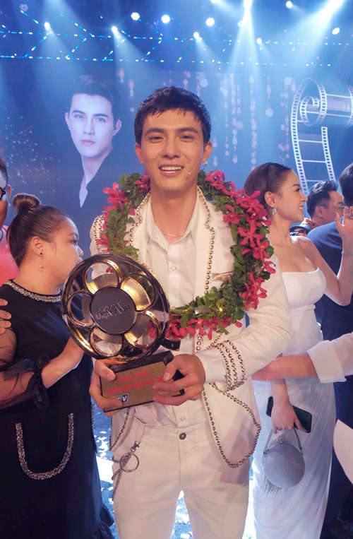 Qu&aacute; khứ của mỹ nam Việt đẹp v&ocirc; thực đ&oacute;ng phim gắn m&aacute;c 18+ đang hot rần rần- Ảnh 2.