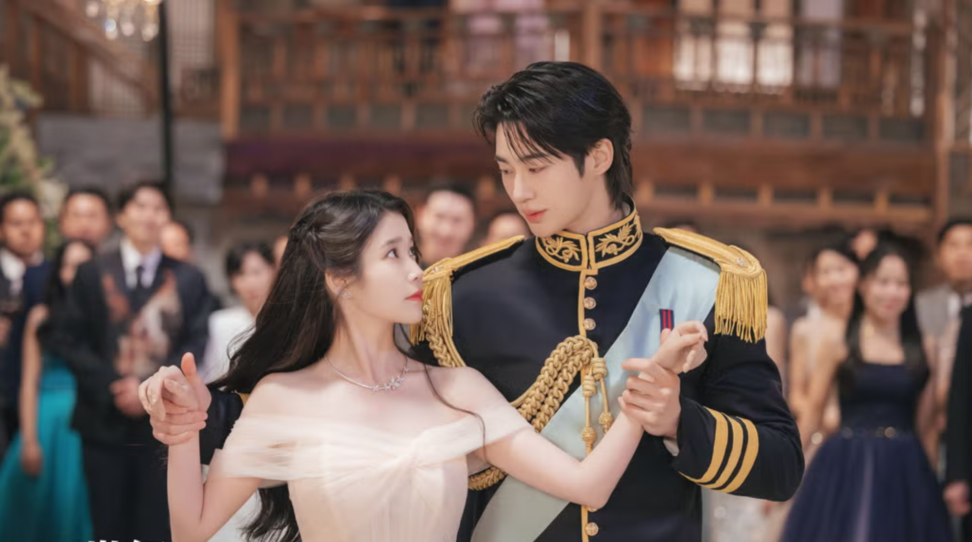 Mỹ nam bị 100 đo&agrave;n phim từ chối v&igrave; qu&aacute; đẹp, giờ l&agrave; con cưng quốc tế c&oacute; độ hot tăng như t&ecirc;n lửa- Ảnh 1.