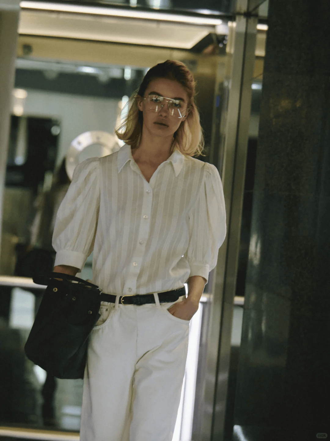 3 gam m&agrave;u "cực phẩm" đang khiến phụ nữ ch&acirc;u &Aacute; "ph&aacute;t cuồng" h&egrave; 2026: Mặc l&ecirc;n l&agrave; thấy m&aacute;t, soi gương l&agrave; thấy sang, da v&agrave;ng diện cực hợp- Ảnh 32.