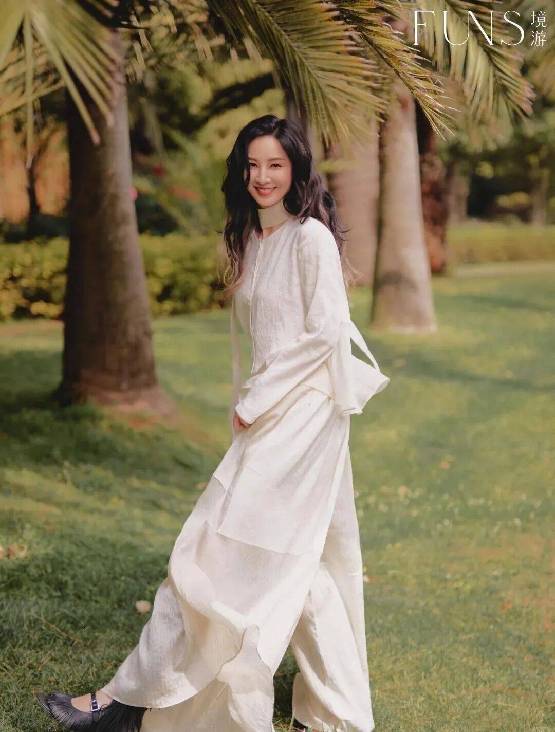 3 gam m&agrave;u "cực phẩm" đang khiến phụ nữ ch&acirc;u &Aacute; "ph&aacute;t cuồng" h&egrave; 2026: Mặc l&ecirc;n l&agrave; thấy m&aacute;t, soi gương l&agrave; thấy sang, da v&agrave;ng diện cực hợp- Ảnh 30.