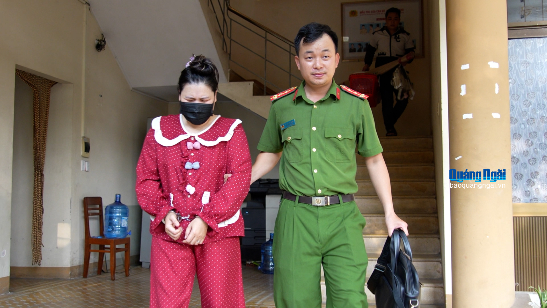 Người phụ nữ chuyển khoản 100 triệu đồng mua SH Mode nhưng chủ cửa h&agrave;ng kh&ocirc;ng nhận được: C&ocirc;ng an khẩn trương v&agrave;o cuộc l&agrave;m r&otilde;- Ảnh 1.