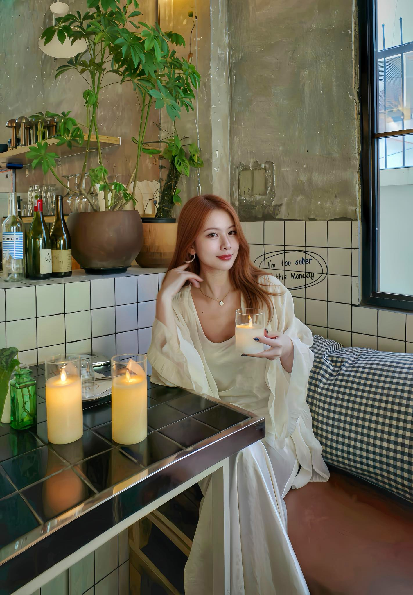 Tiểu thư S&agrave;i th&agrave;nh c&ocirc;ng khai ảnh hẹn h&ograve; nam nghệ sĩ lớn hơn 24 tuổi: Được khen &ldquo;đẹp đ&ocirc;i&rdquo; - Ảnh 5.