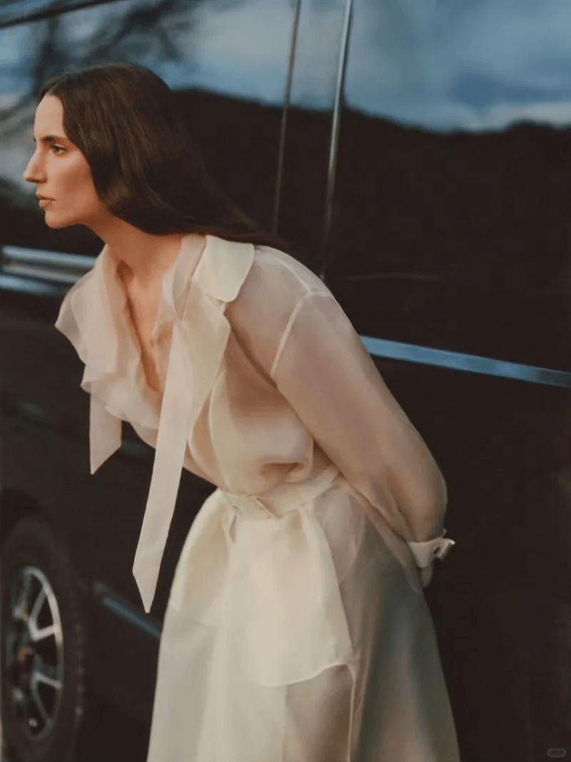 3 gam m&agrave;u "cực phẩm" đang khiến phụ nữ ch&acirc;u &Aacute; "ph&aacute;t cuồng" h&egrave; 2026: Mặc l&ecirc;n l&agrave; thấy m&aacute;t, soi gương l&agrave; thấy sang, da v&agrave;ng diện cực hợp- Ảnh 26.