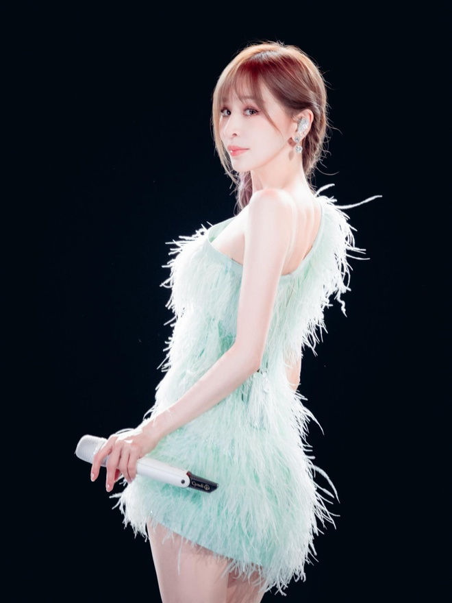 Kh&ocirc;ng thể tin đ&acirc;y l&agrave; nhan sắc v&agrave; v&oacute;c d&aacute;ng thật của mỹ nh&acirc;n U45 được giới CEO cả nước bảo vệ bằng mọi gi&aacute;- Ảnh 8.