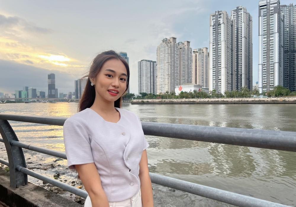 Tiểu tam đ&aacute;ng gh&eacute;t trong phim "B&oacute;ng ma hạnh ph&uacute;c" giữ eo 52cm, v&oacute;c d&aacute;ng gợi cảm nhờ 1 th&oacute;i quen "đều như vắt tranh" - Ảnh 5.