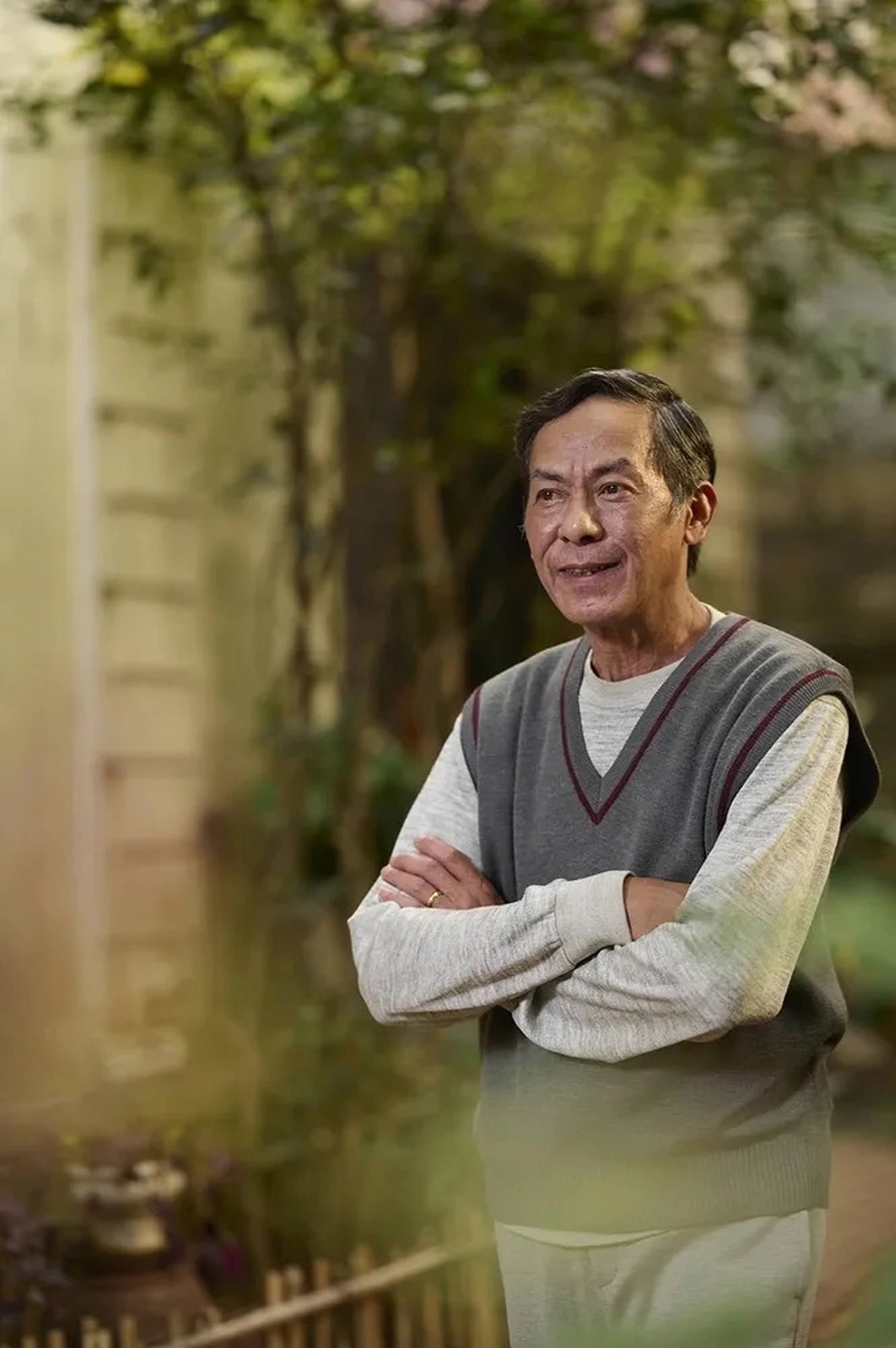 Nam NSND lương 6 triệu/th&aacute;ng, sống b&ecirc;n mỹ nh&acirc;n đ&igrave;nh đ&aacute;m trong căn nh&agrave; 4 tầng ở phố Gi&aacute;p Nhị- Ảnh 1.