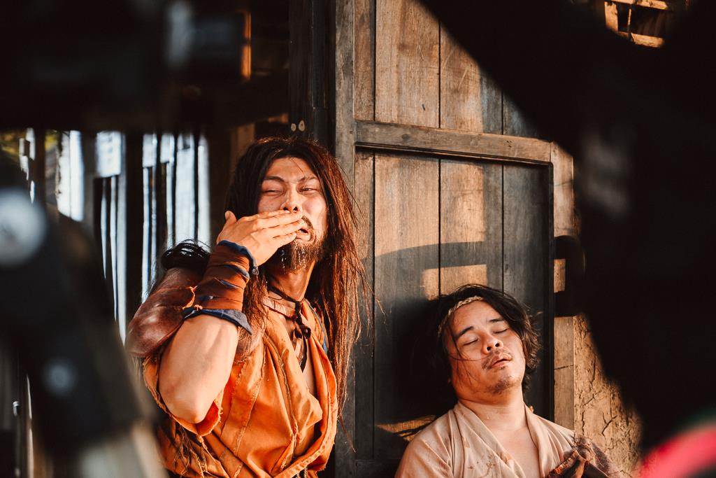 &ldquo;Tr&ugrave;m S&ograve;&rdquo;: Khi anh h&ugrave;ng kh&ocirc;ng c&ograve;n ho&agrave;n hảo, m&agrave; gần gũi v&agrave; đời hơn - Ảnh 3.