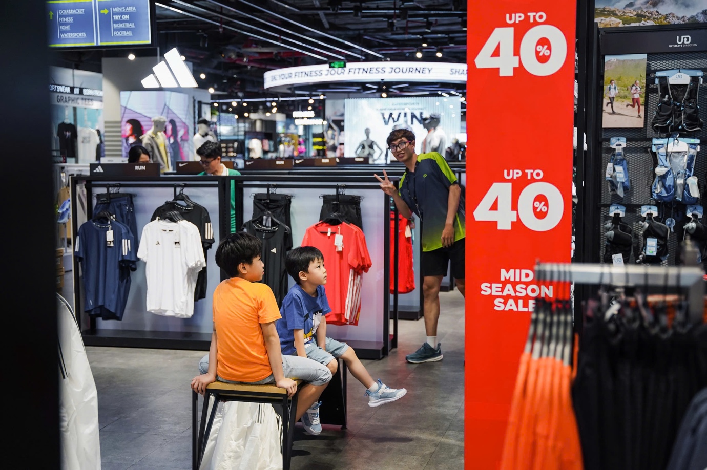 Sổ tay ăn chơi dịp lễ 30/4 &ndash; 1/5: Oanh tạc 100+ gian h&agrave;ng ưu đ&atilde;i khủng tại The Big Crescent Sale - Ảnh 3.