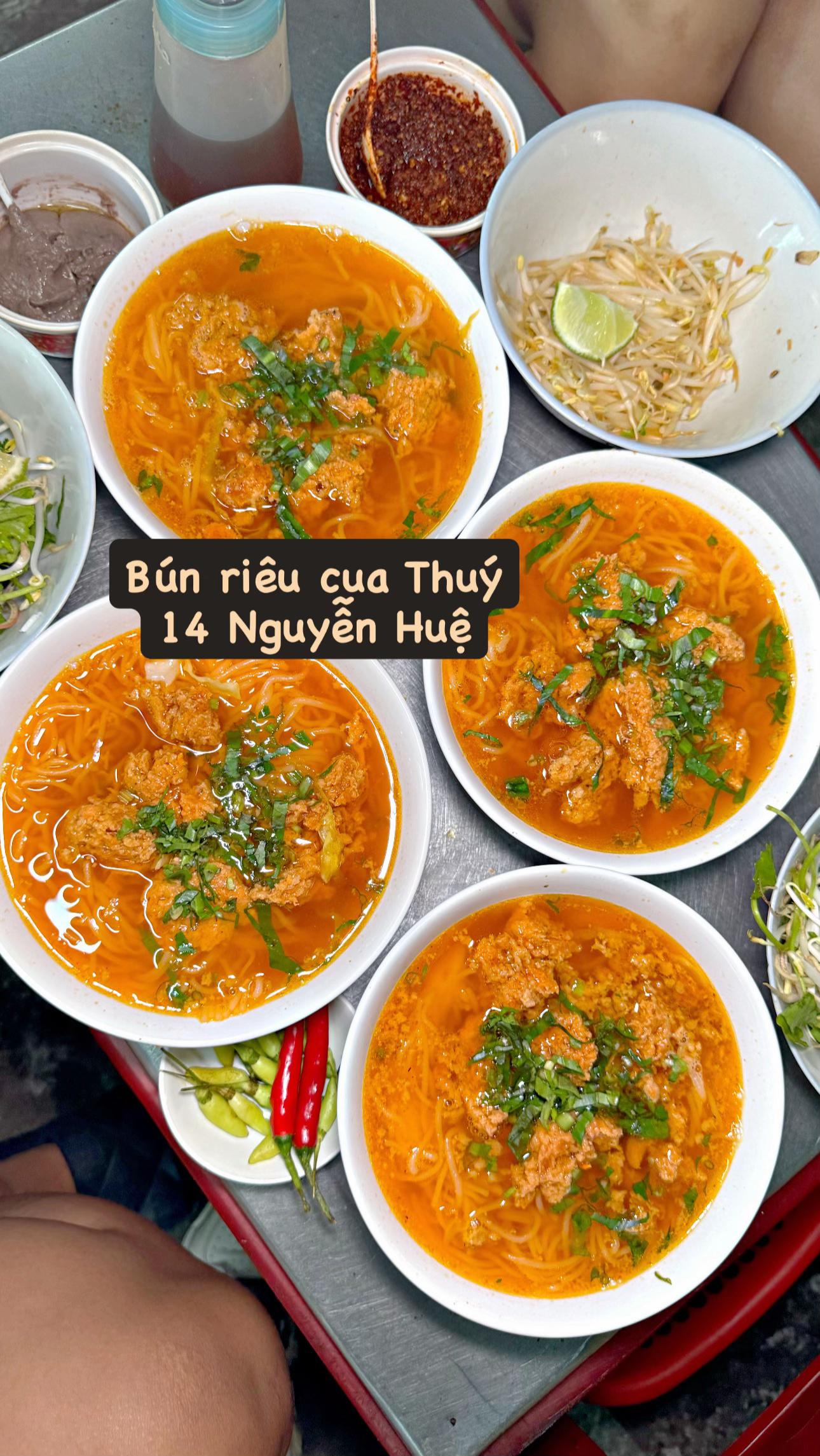 Đến Huế 30/4 năm nay đừng chỉ ăn b&uacute;n b&ograve;, list m&oacute;n "ruột" n&agrave;y của d&acirc;n bản địa mới l&agrave; l&yacute; do khiến người ta đi Huế nhiều lần nữa- Ảnh 8.
