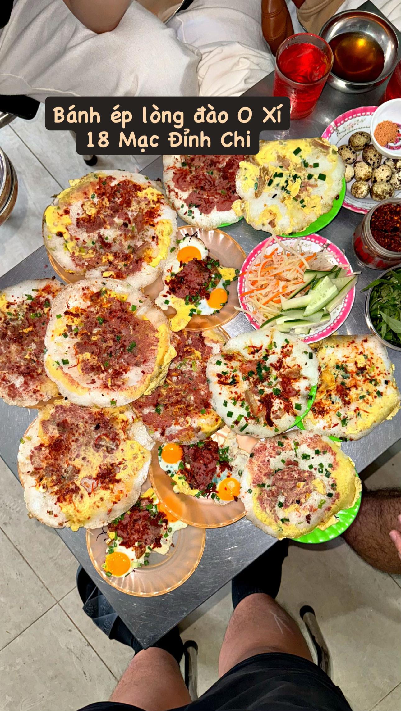 Đến Huế 30/4 năm nay đừng chỉ ăn b&uacute;n b&ograve;, list m&oacute;n "ruột" n&agrave;y của d&acirc;n bản địa mới l&agrave; l&yacute; do khiến người ta đi Huế nhiều lần nữa- Ảnh 24.