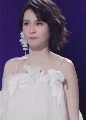 Chị Đẹp bị "cấm h&ocirc;n" ở show Tỷ Tỷ: Ngồi kh&ocirc;ng hưởng lợi nhờ Trang Ph&aacute;p, ekip chẳng d&aacute;m bắt nạt v&igrave; sợ kh&oacute; sống với 4 triệu người- Ảnh 6.