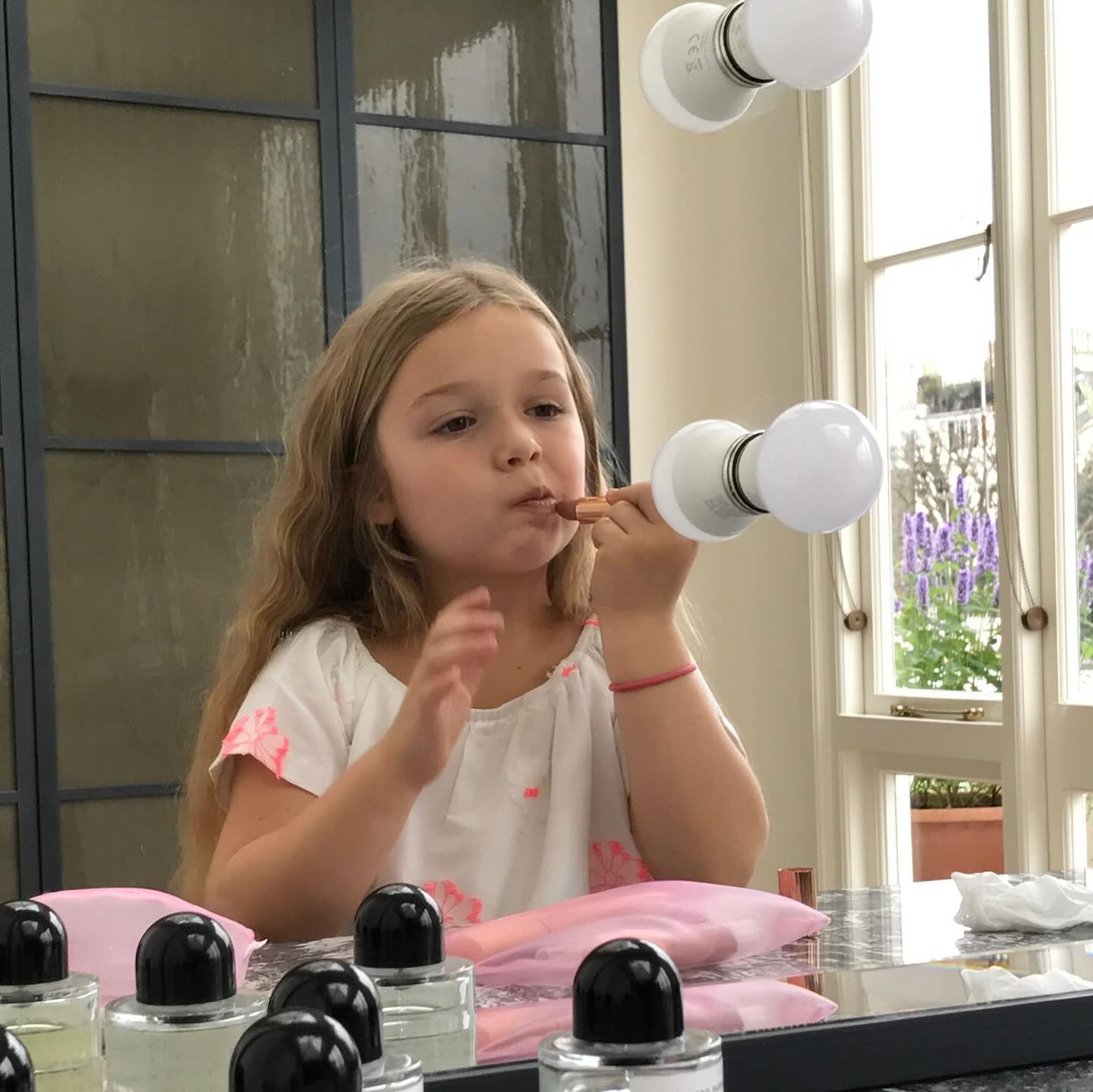 Con g&aacute;i Beckham bị mẹ cấm tiệt động v&agrave;o một thứ: "Con b&eacute; mới 14 tuổi th&ocirc;i..."- Ảnh 6.