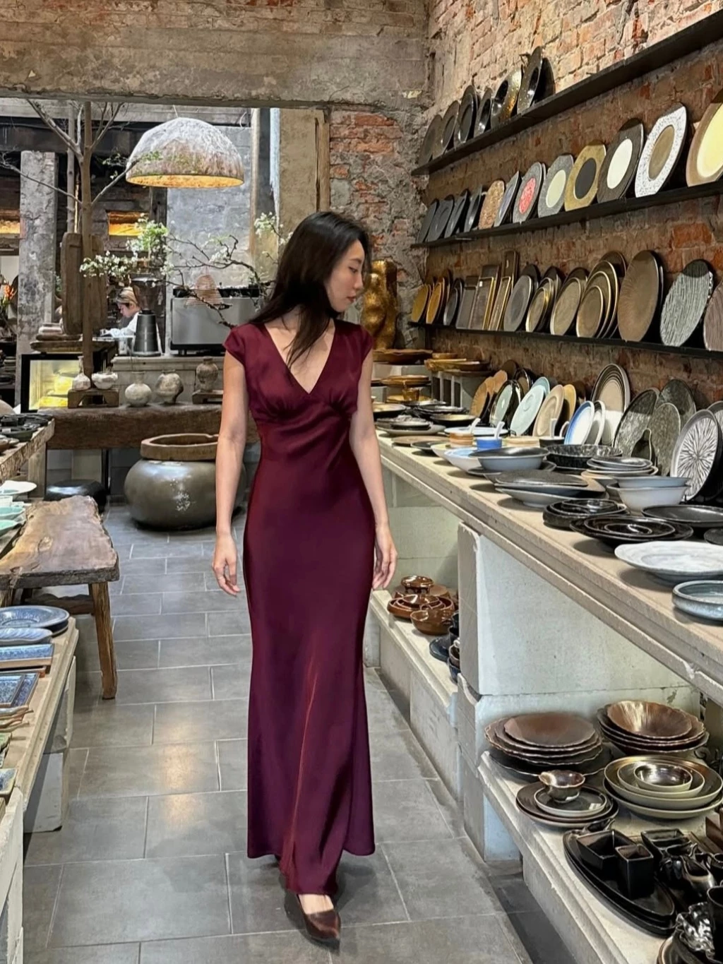 Mỹ nữ diện v&aacute;y đỏ khoe lưng trần viral khắp xứ Trung: 1,4 tỷ d&acirc;n kh&oacute; ai l&agrave;m lại- Ảnh 9.