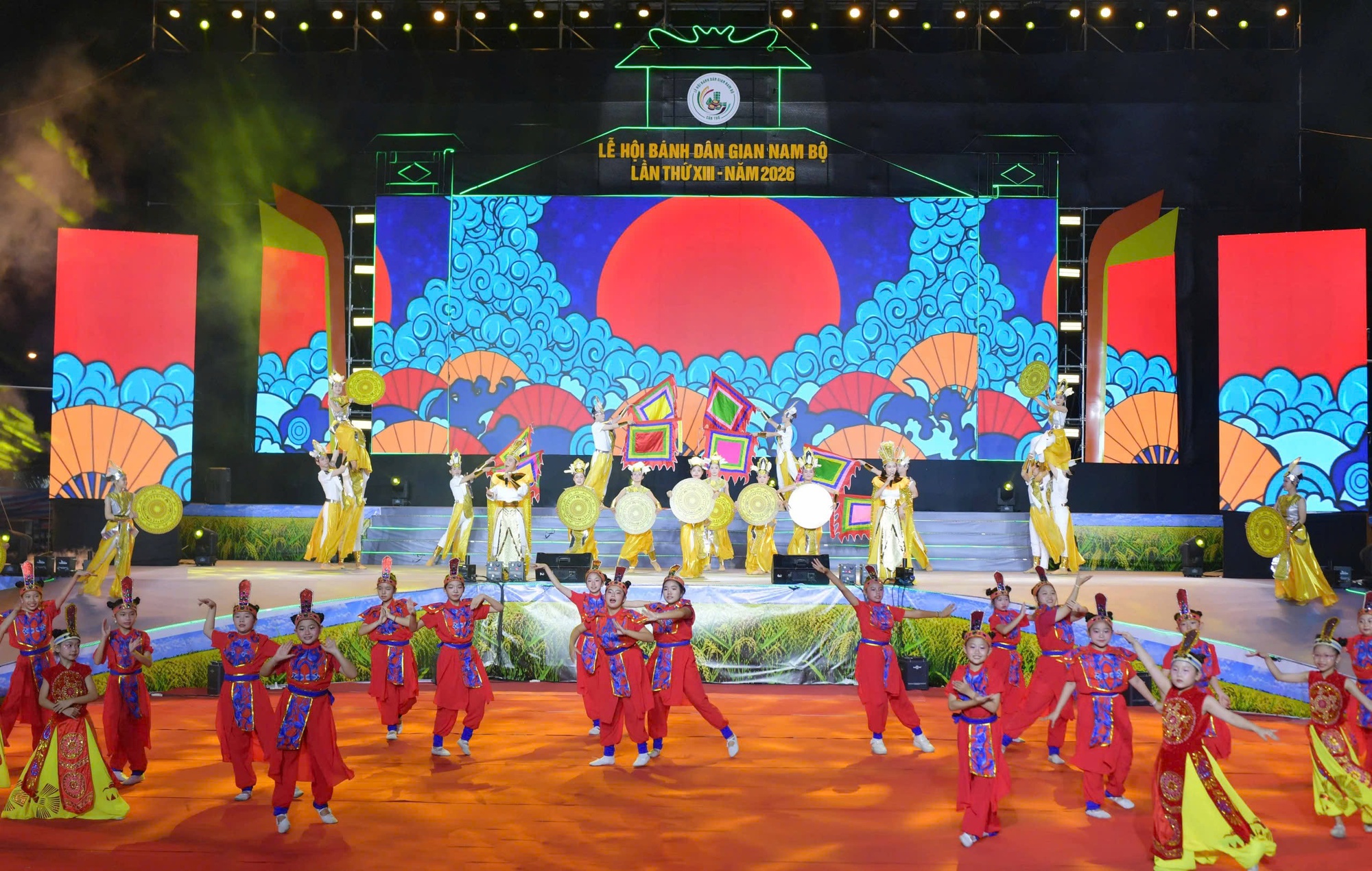 13 năm v&agrave; sức h&uacute;t chưa bao giờ hạ nhiệt của Lễ hội B&aacute;nh d&acirc;n gian Nam Bộ - Ảnh 3.