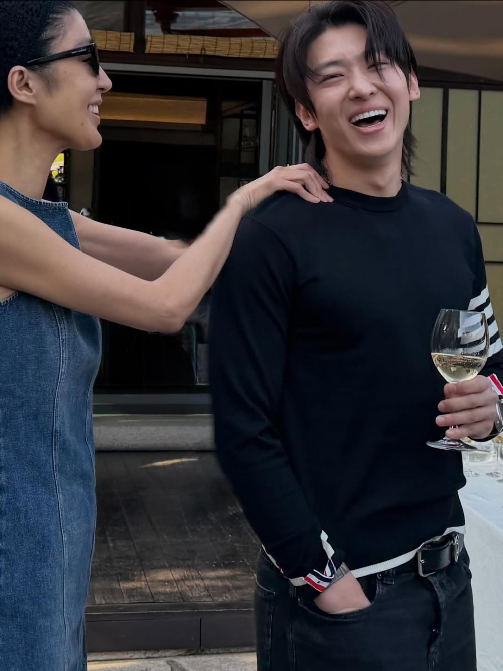 Song Hye Kyo - Jennie ở đ&acirc;u trong l&uacute;c bạn th&acirc;n si&ecirc;u mẫu l&agrave;m đ&aacute;m cưới?- Ảnh 5.