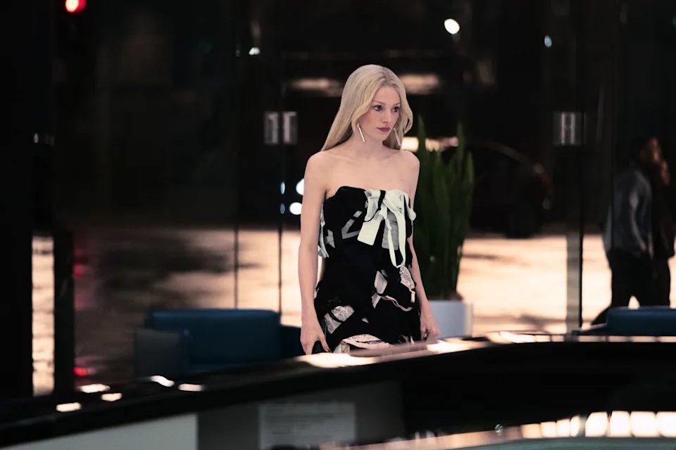 Mỹ nh&acirc;n chuyển giới đẹp nhất h&agrave;nh tinh: Visual độc nhất kh&ocirc;ng thuộc về tr&aacute;i đất, ngắm kh&ocirc;ng dời nổi mắt- Ảnh 4.