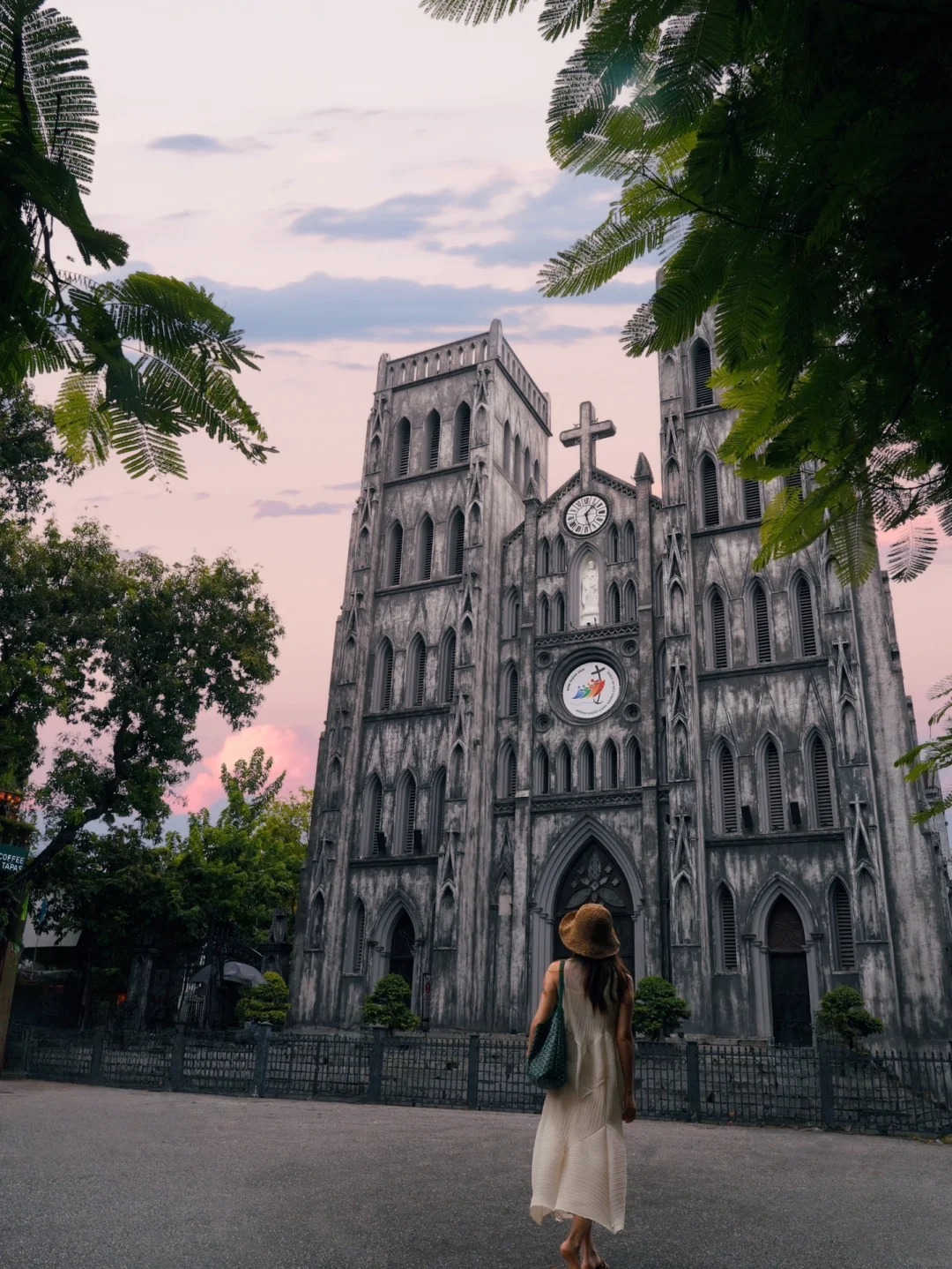 Khi t&ocirc;i quyết định kh&ocirc;ng đi đ&acirc;u cả dịp 30/4: T&agrave;i khoản "c&ograve;n nguy&ecirc;n", người kh&ocirc;ng mệt v&agrave; lần đầu thấy th&agrave;nh phố m&igrave;nh đang sống đẹp đến vậy- Ảnh 10.