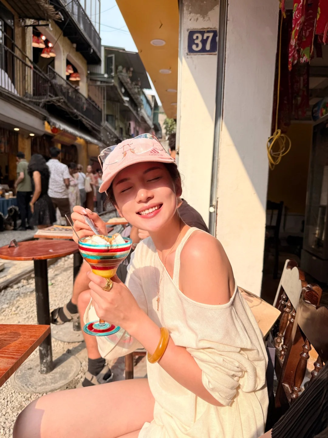 Khi t&ocirc;i quyết định kh&ocirc;ng đi đ&acirc;u cả dịp 30/4: T&agrave;i khoản "c&ograve;n nguy&ecirc;n", người kh&ocirc;ng mệt v&agrave; lần đầu thấy th&agrave;nh phố m&igrave;nh đang sống đẹp đến vậy- Ảnh 9.