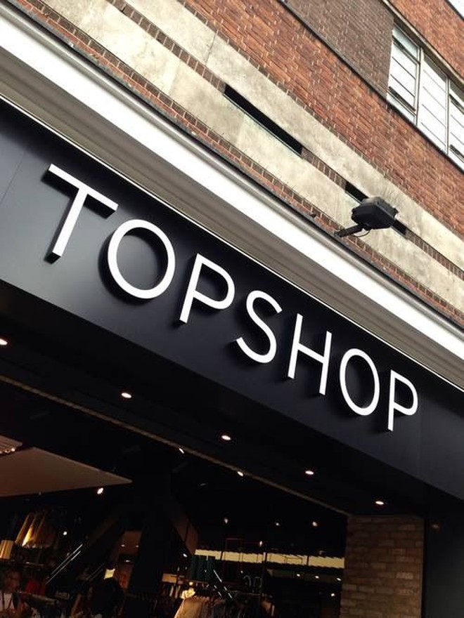 Topshop từng l&agrave; thanh xu&acirc;n của hội mặc &ldquo;chất", l&agrave; khao kh&aacute;t của nhiều t&iacute;n đồ Việt, giờ ổn kh&ocirc;ng?- Ảnh 3.