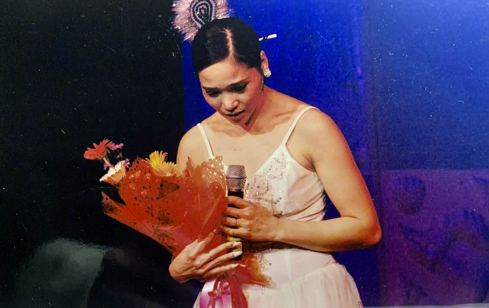 Nữ NSƯT biến mất khỏi showbiz Việt 20 năm giờ sống trong biệt thự 4.000m2, hoa ngập lối đẹp như cổ t&iacute;ch- Ảnh 1.