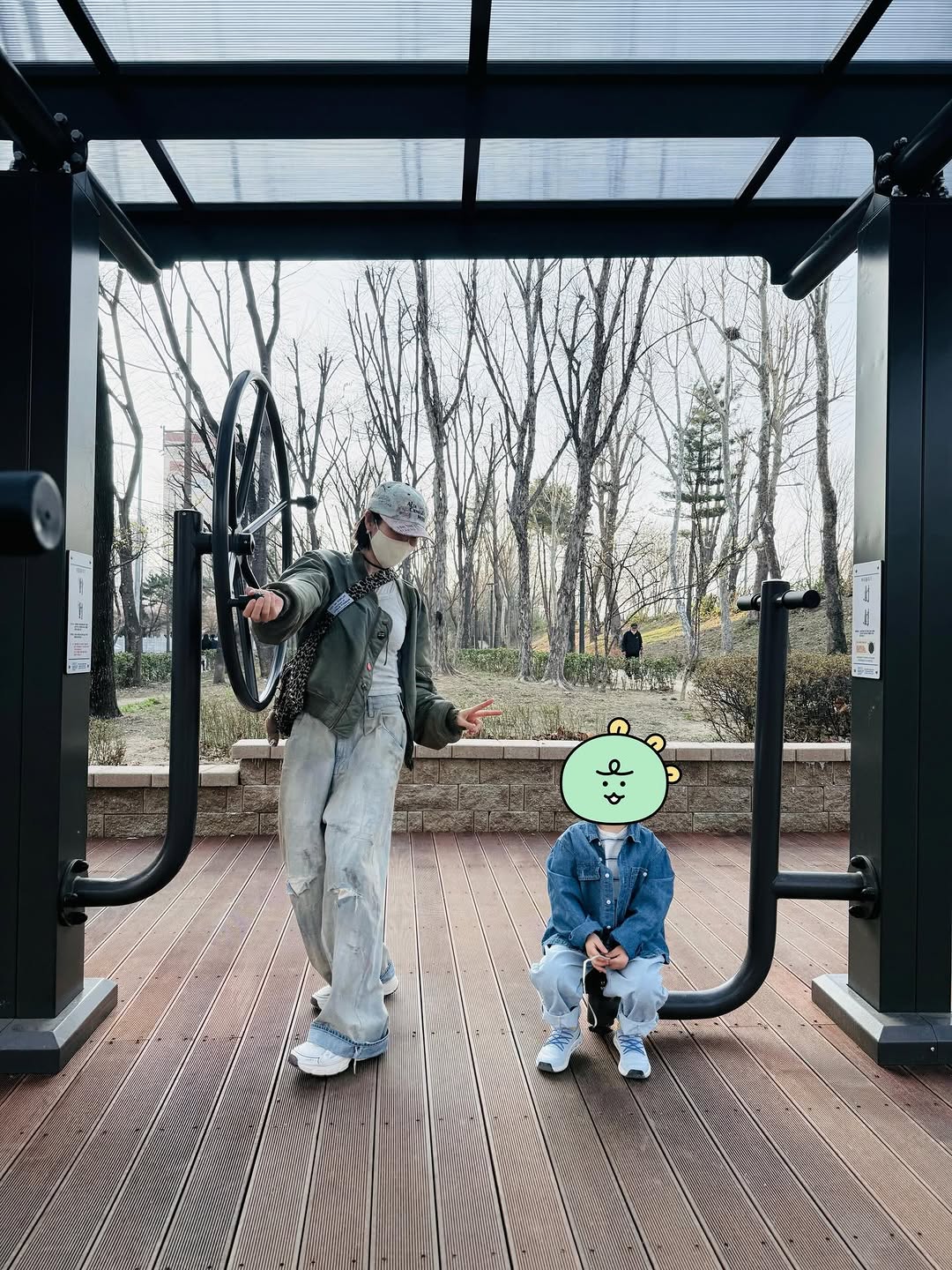 Con trai Son Ye Jin điển trai g&acirc;y trầm trồ, mới 3 tuổi đ&atilde; c&oacute; giao diện &ldquo;boy phố&rdquo; chất ph&aacute;t ngất- Ảnh 1.