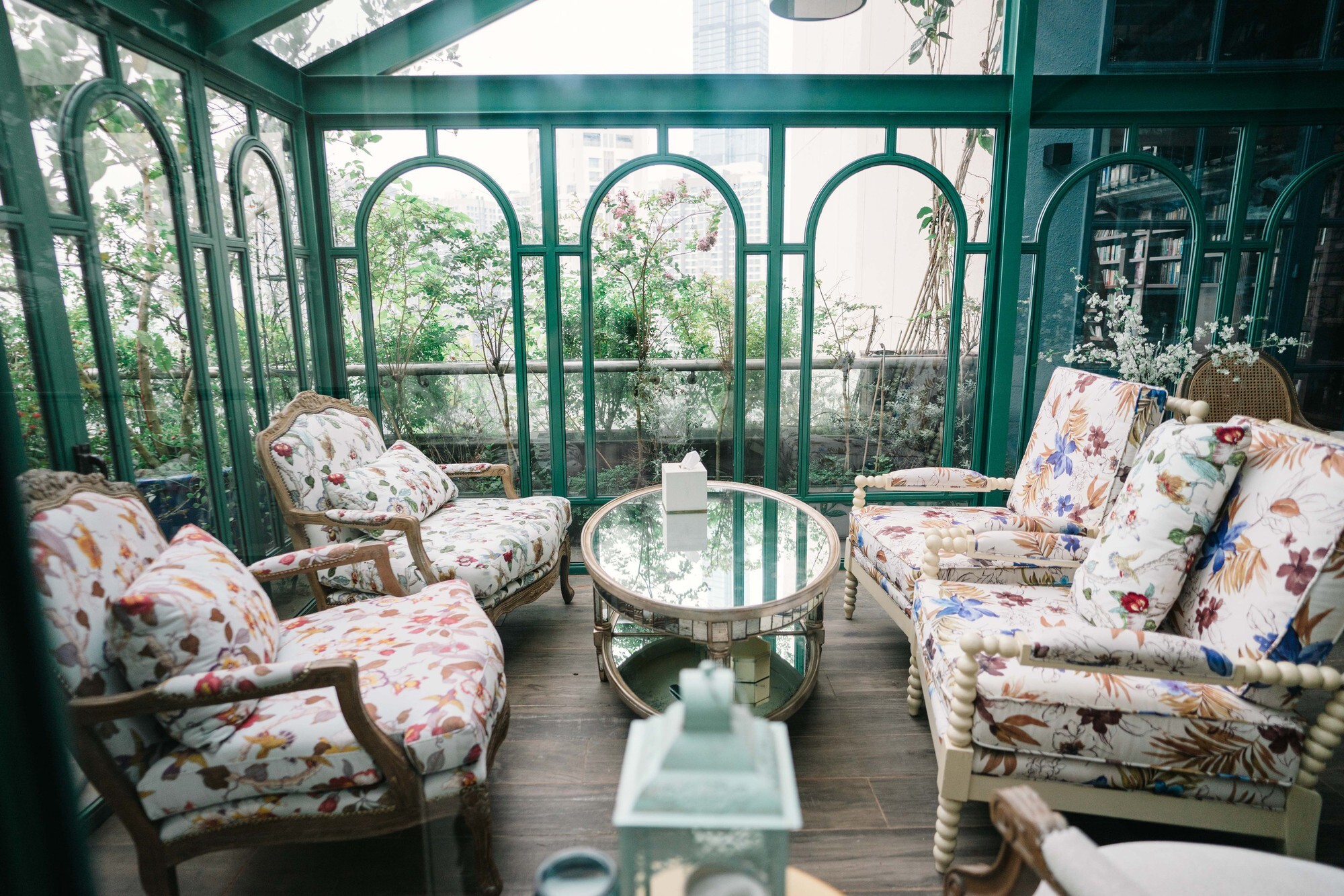 Khu vườn tr&ecirc;n penthouse tầng 36, ngắm trọn Landmark 81: "Ph&uacute; b&agrave;" thu đẫm tr&aacute;i ngọt hoa thơm- Ảnh 17.